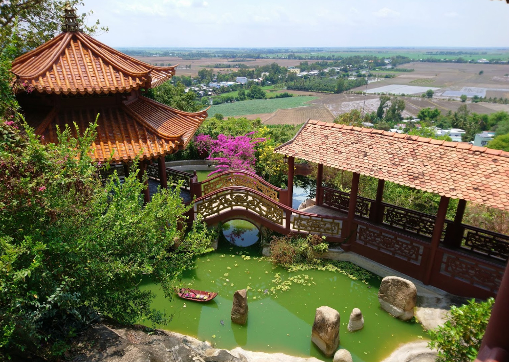 Phong cảnh Chùa Hang (Phước Điền Tự) - Ngôi chùa đẹp ở An Giang