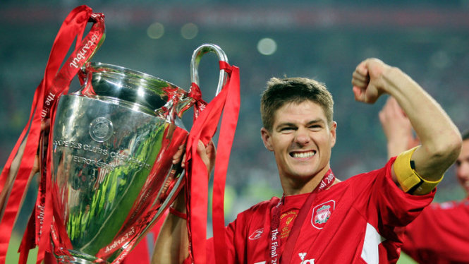 Steven Gerrard chính thức giải nghệ - Tuổi Trẻ Online