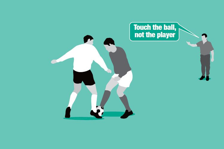 Xử lý bóng trong bóng đá là gì? Kỹ thuật tắc bóng khéo léo - Tylecuoc888.com